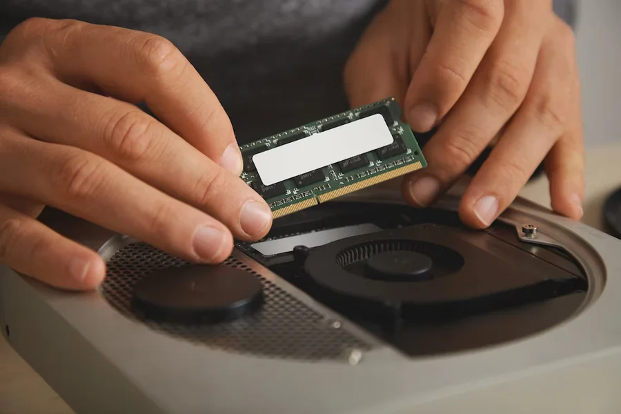 RAM Unit